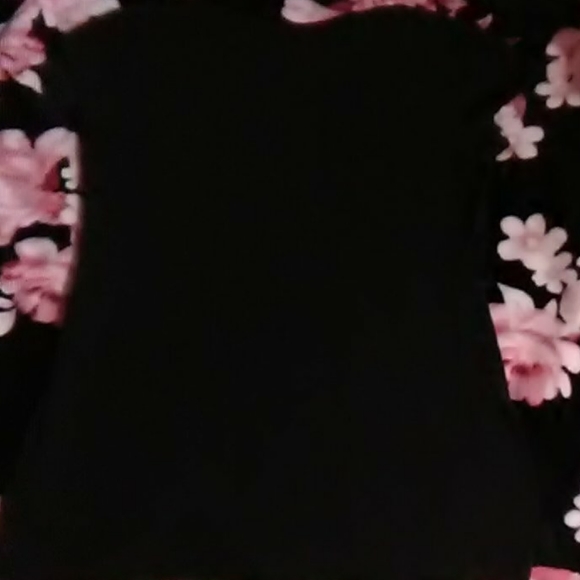 T-shirt - Picture 3 of 4